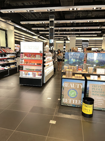 SEPHORA