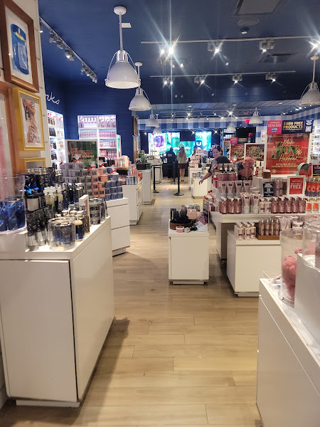 Bath & Body Works