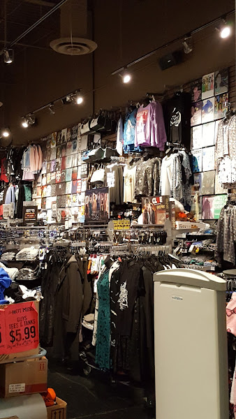 Hot Topic