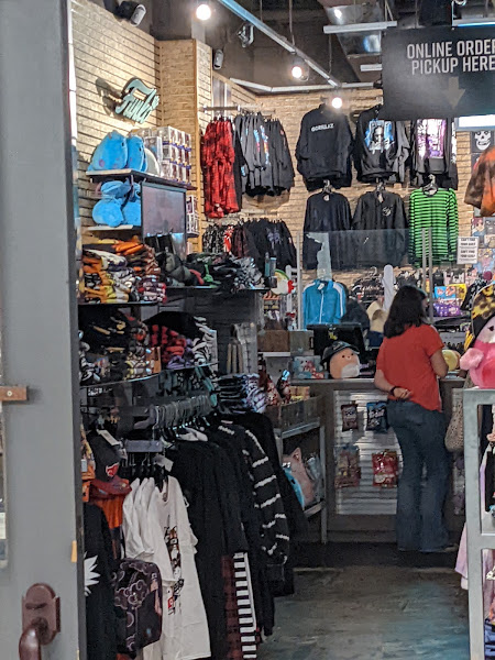 Hot Topic