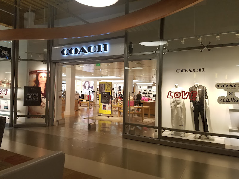 COACH Outlet
