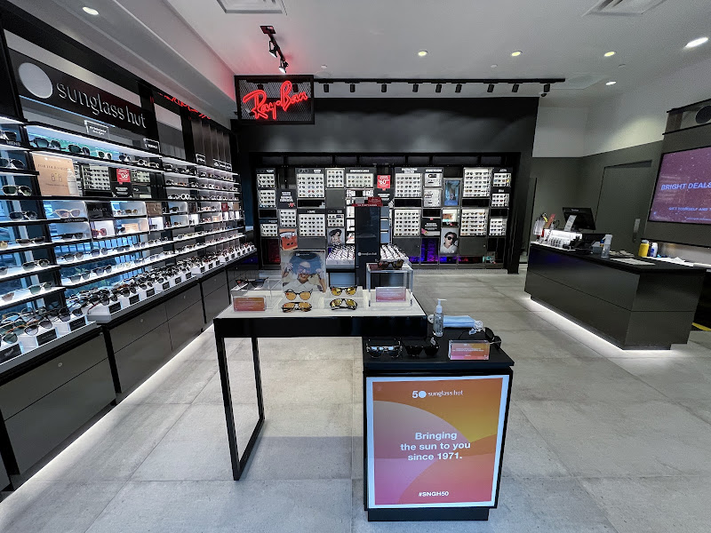 Sunglass Hut