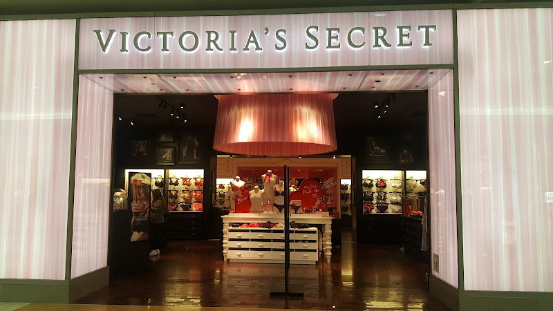 Victoria's Secret & PINK