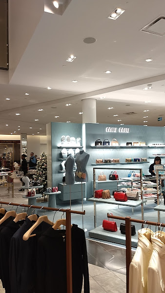 Holt Renfrew