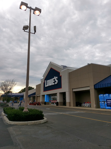 Lowe's Garden Center