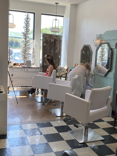 Summerville Sweet Tea Hair Studio/Spa