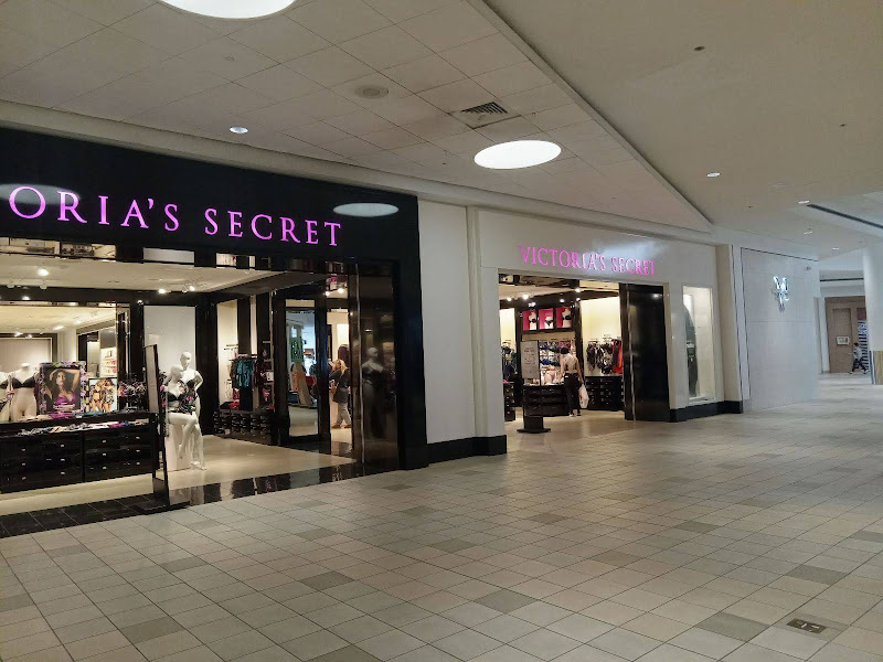 Victoria's Secret - PINK