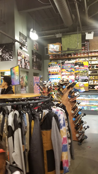 Zumiez
