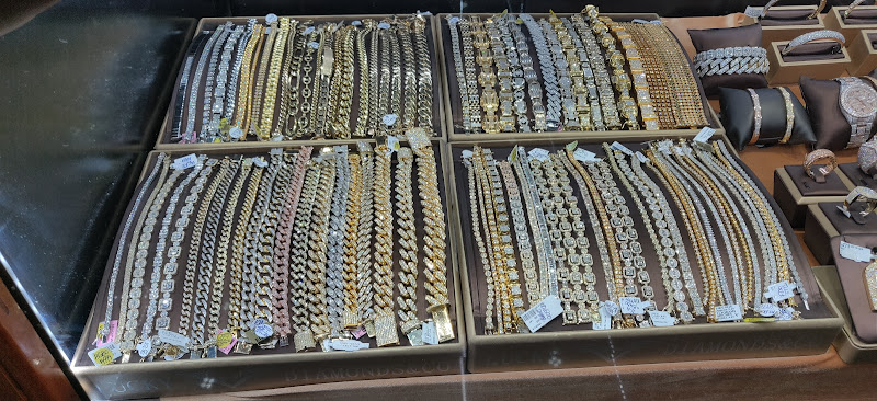 Lucky Diamonds & Co