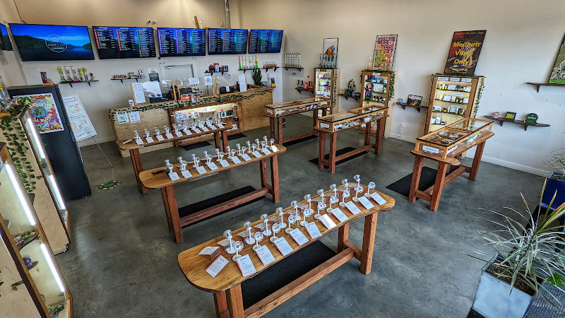 Dragon's Peak Cannabis - Prince George