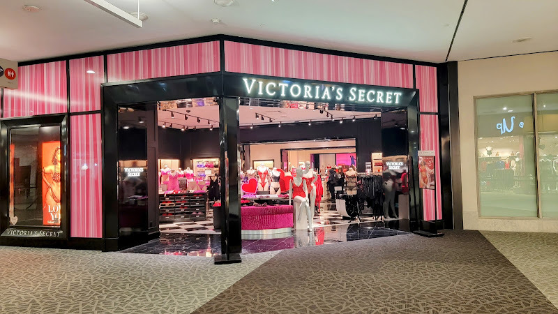 Victoria's Secret & PINK