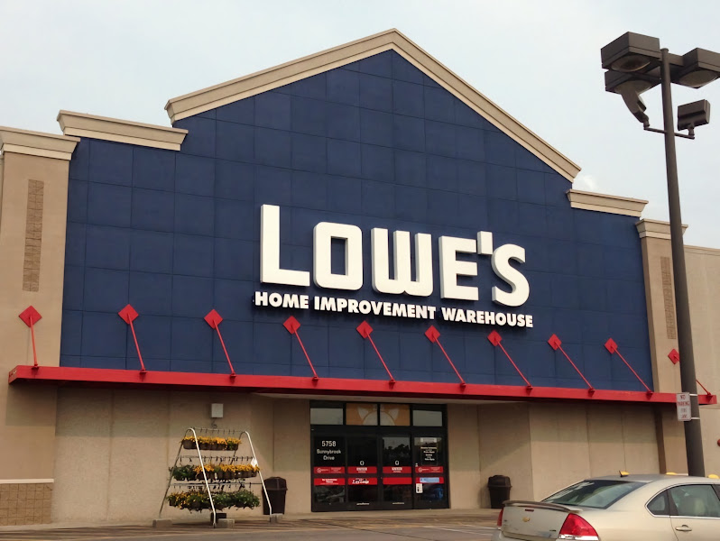 Lowe's Garden Center