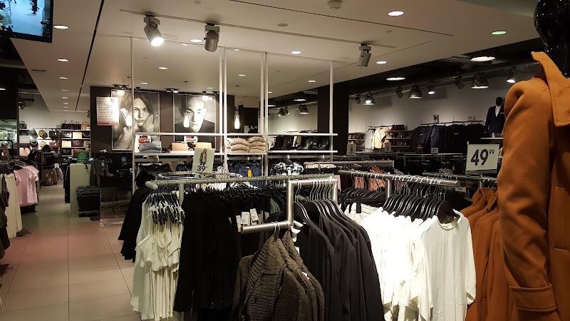 H&M