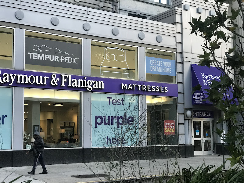 Raymour & Flanigan Furniture and Mattress Showroom & Outlet