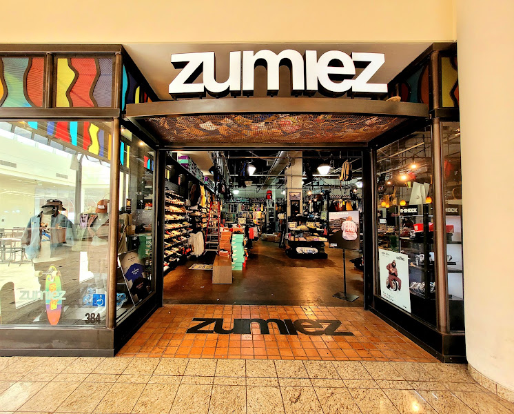 Zumiez