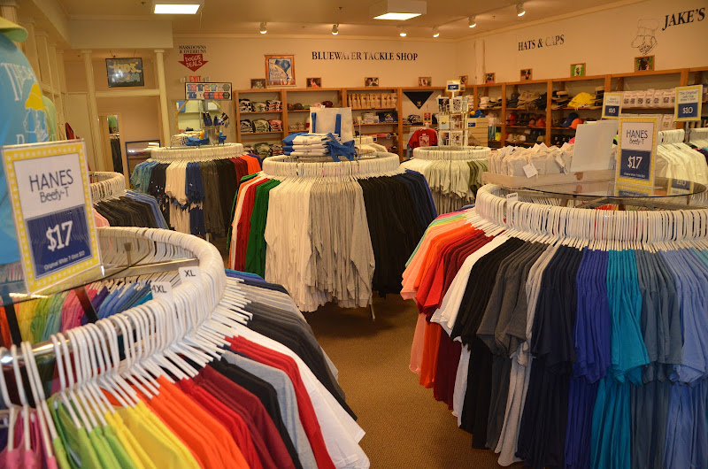 Salty Dog T-Shirt Factory at Tanger 2