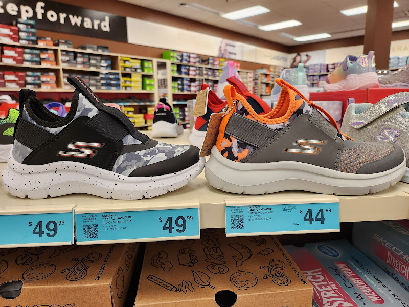 Famous Footwear