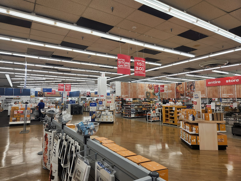 Bloomingdale's Outlet