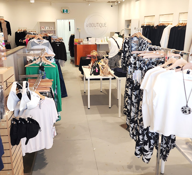 MGC Boutique Sherwood Park / My Golf Closet
