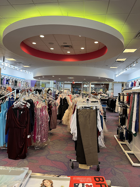 Formal4U – Prom Dresses & Tux Rentals Kennesaw