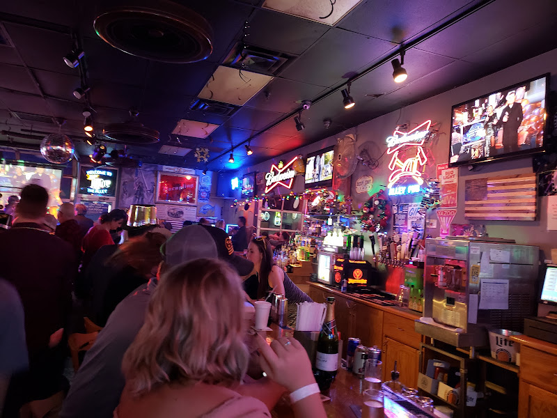 Alley Pub