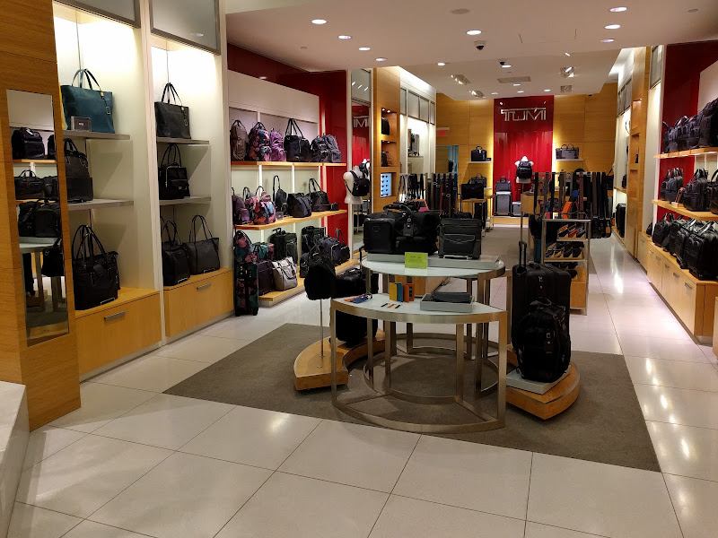 TUMI Store - Palm Beach Gardens