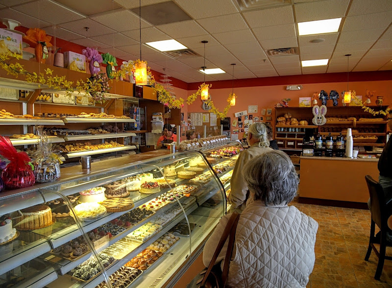 Elisa's Italian Pastry Shop & Bakery