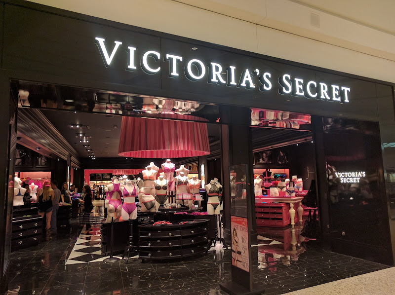 Victoria's Secret & PINK