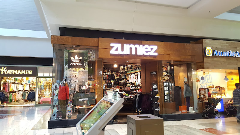 Zumiez