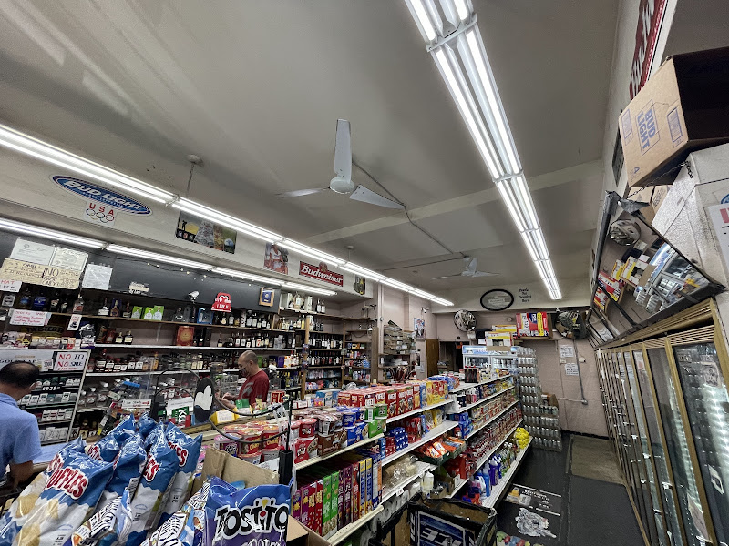 Maunakea Liquor & Grocery Inc