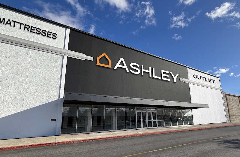 Ashley Store + Outlet