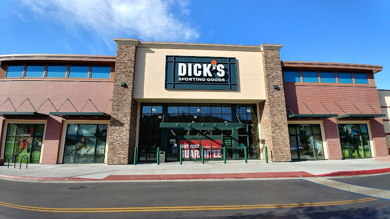 DICK'S Sporting Goods
