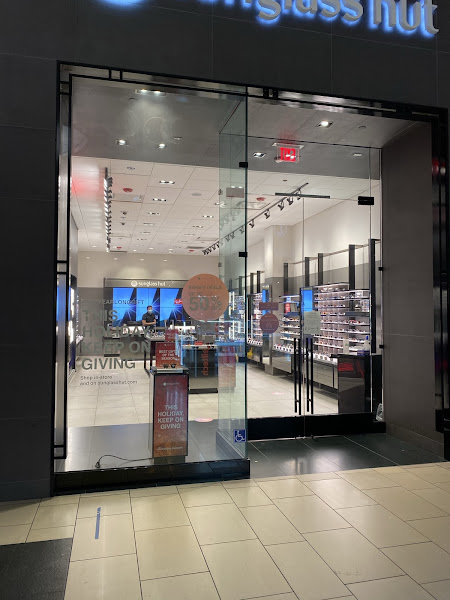 Sunglass Hut