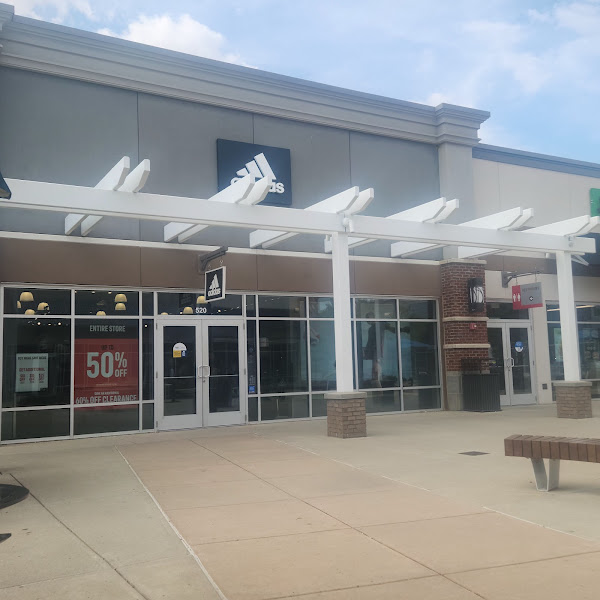adidas Outlet Store Sunbury