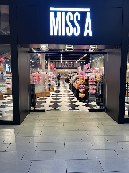 MISS A