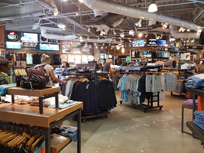 Huntington Surf & Sport