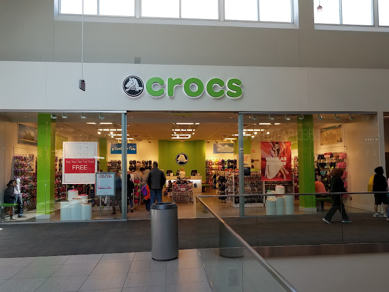 Crocs at Jersey Gardens