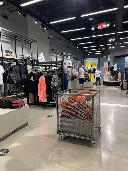 adidas Store Glendale