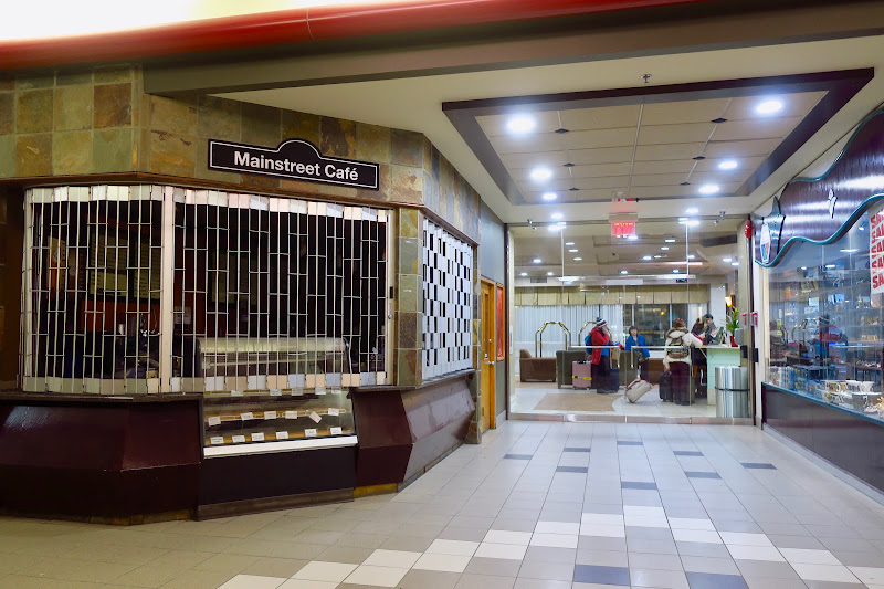 50 Ave. at Centre Square Mall