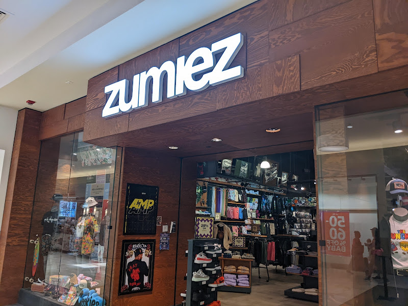 Zumiez