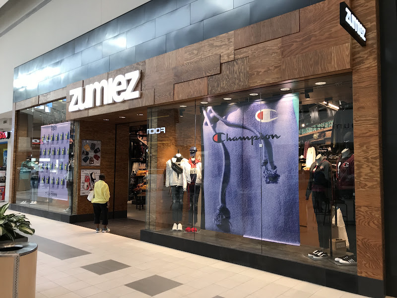 Zumiez
