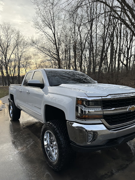 Bob's Tire & Auto Service Inc