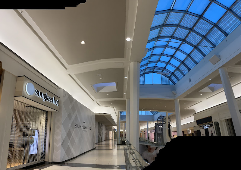 Sunglass Hut