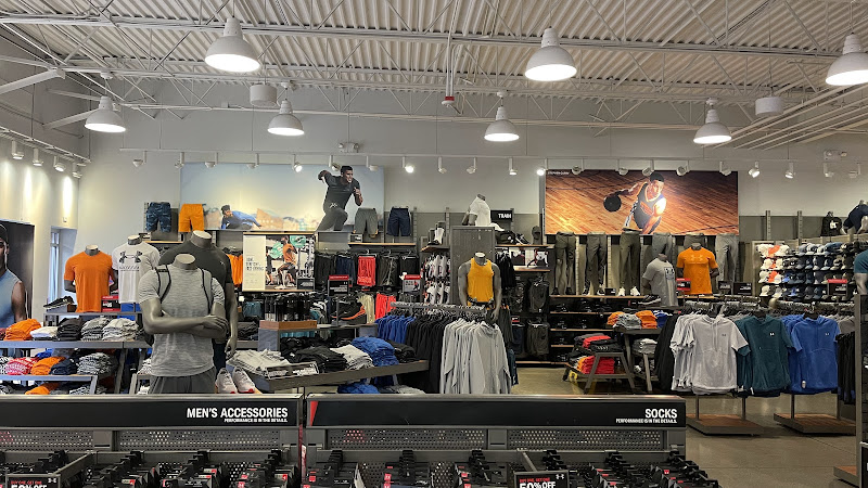 Under Armour Factory House - Las Vegas Premium Outlets North