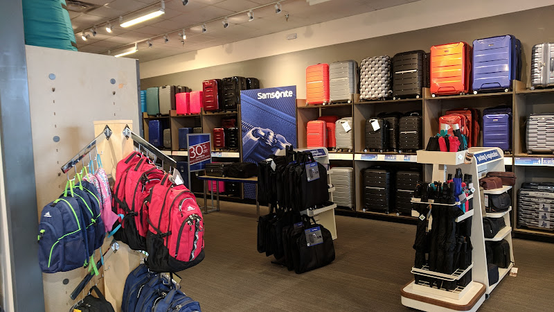 Samsonite Company Store - Tanger Factory Outlet Center