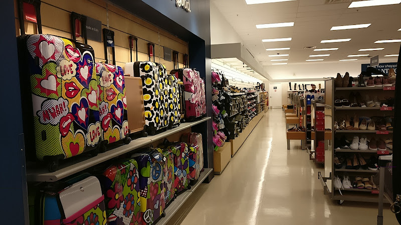 Marshalls & HomeGoods