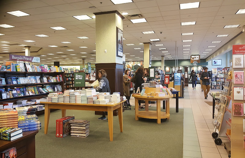 Barnes & Noble