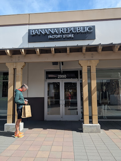 Banana Republic Factory Store