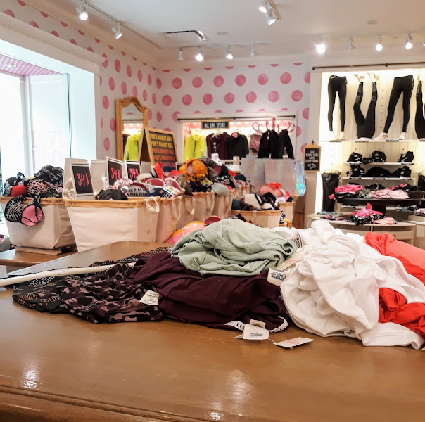 Victoria's Secret & PINK