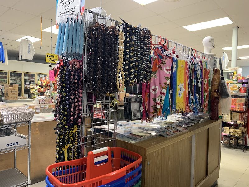 Pares Polynesian Market